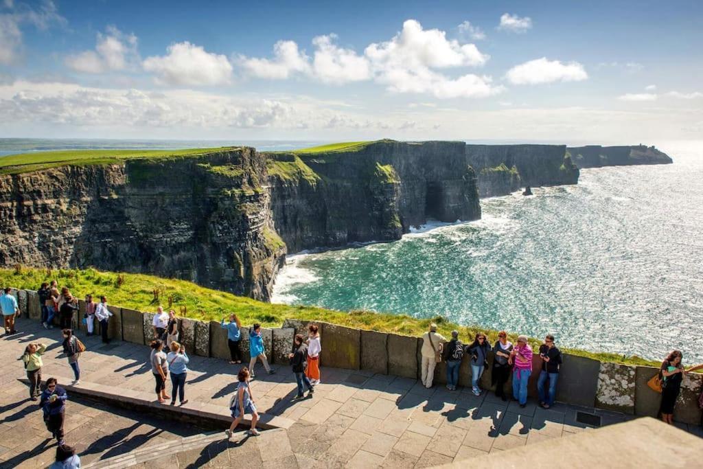 Village Centre Apartment Lahinch Εξωτερικό φωτογραφία